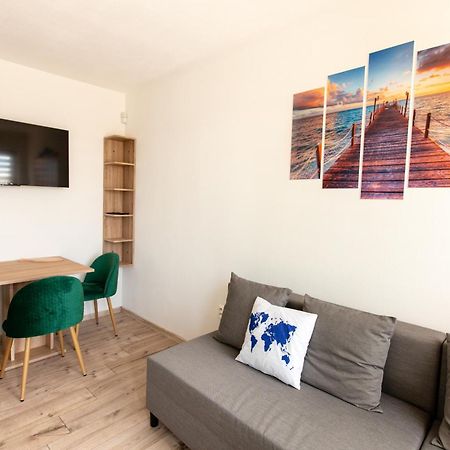 Ahoy Relax Apartmany Nesvady Ngoại thất bức ảnh