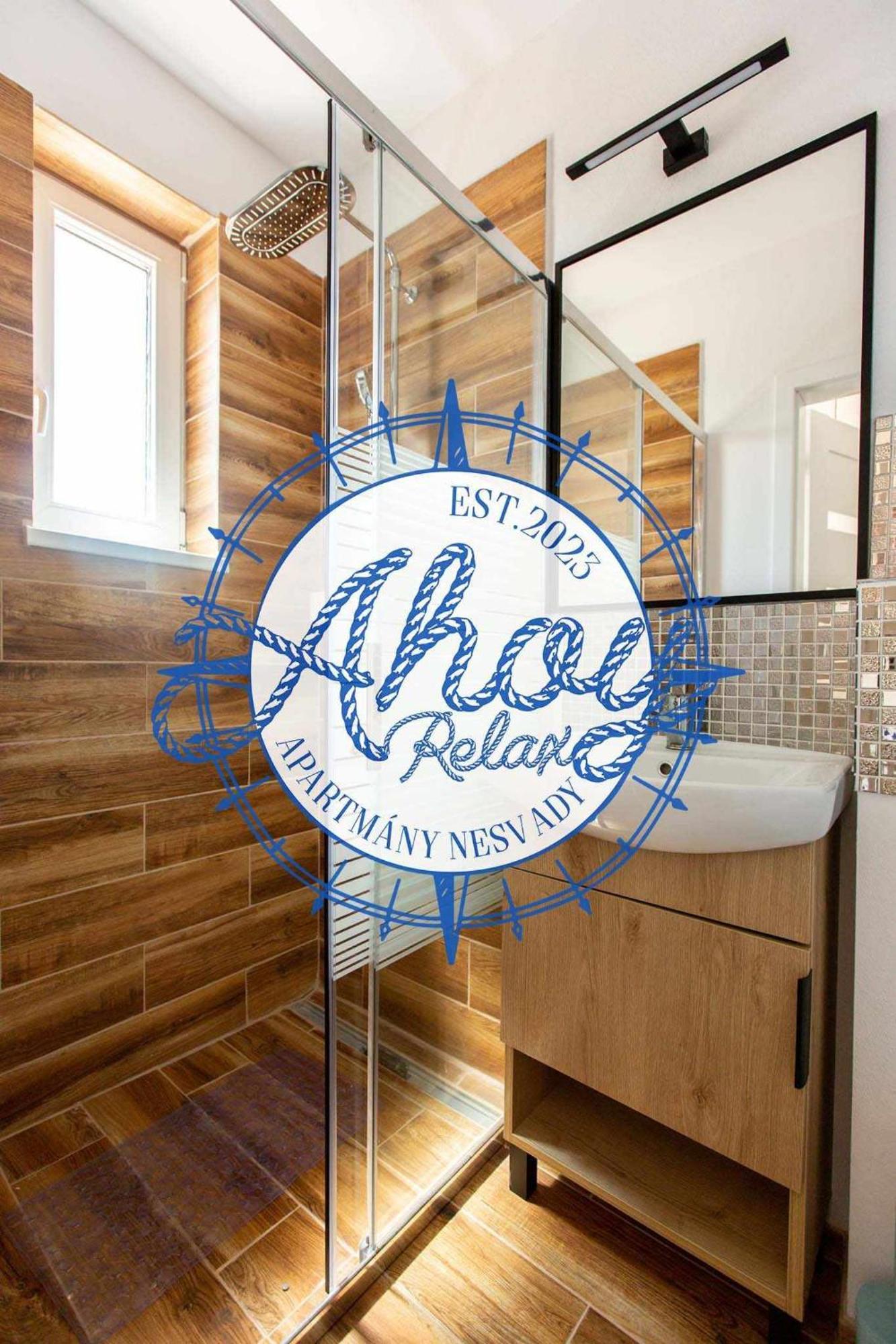 Ahoy Relax Apartmany Nesvady Ngoại thất bức ảnh
